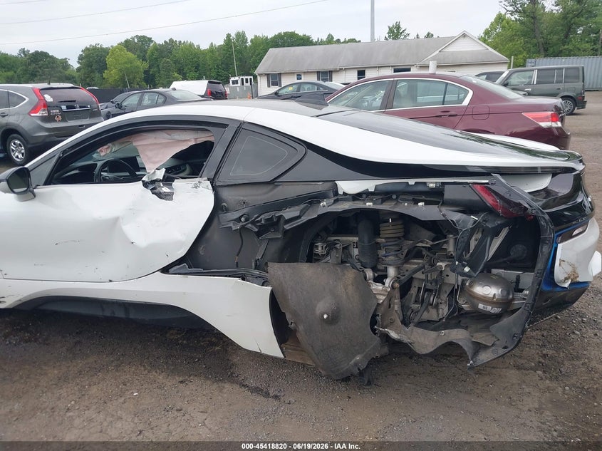 2015 BMW I8 VIN WBY2Z2C5XFV674202 IAAI salvage auction — LEFT SIDE, Salvage Title, sold $11,900 on 2026-07-22 (photo 6)