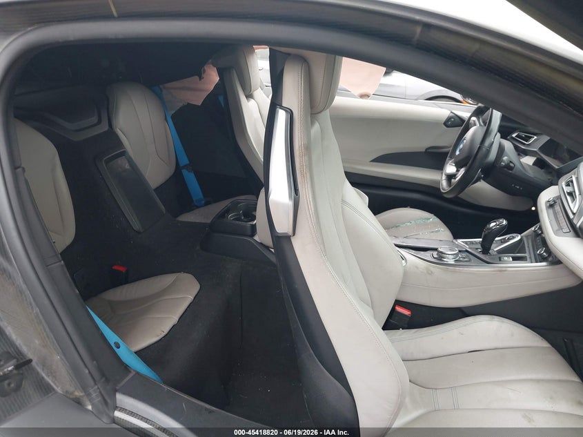 2015 BMW I8 VIN WBY2Z2C5XFV674202 IAAI salvage auction — LEFT SIDE, Salvage Title, sold $11,900 on 2026-07-22 (photo 8)