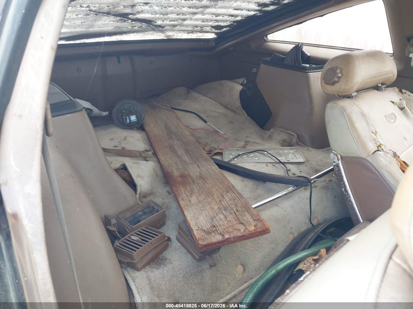 1984 Datsun 300zx VIN JN1HZ14S5EX009028 IAAI salvage auction — NORMAL WEAR, Clear (Arkansas), sold $225 on 2026-07-29 (photo 8)