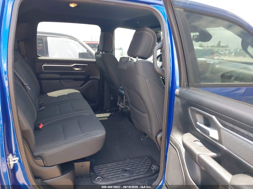 2019 Ram 1500 VIN 1C6RREFT3KN617658 IAAI salvage auction — LEFT SIDE, Salvage Title, sold $8,500 on 2026-08-29 (photo 8)
