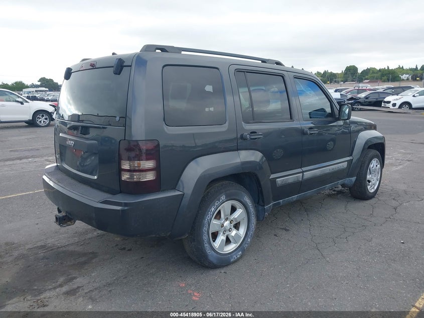 2011 Jeep Liberty VIN 1J4PN2GKXBW543157 IAAI salvage auction — FRONT END, Clear (Oregon), sold $825 on 2026-07-09 (photo 4)