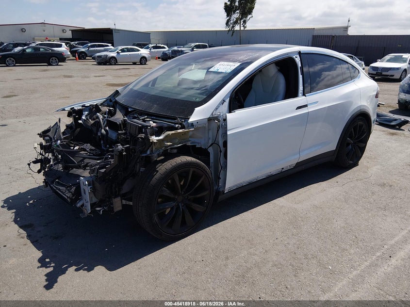2020 Tesla Model x VIN 5YJXCBE2XLF282276 IAAI salvage auction — FRONT END, Salvage Title, sold $12,200 on 2026-08-20 (photo 2)
