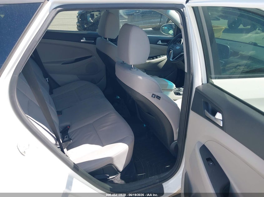 2020 Hyundai Tucson VIN KM8J23A4XLU164558 IAAI salvage auction — REAR END, Salvage (Indiana), sold $4,100 on 2026-07-30 (photo 8)