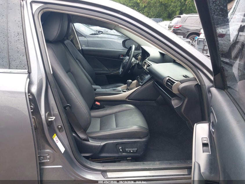 2014 Lexus Is VIN JTHBE1D20E5004750 IAAI salvage auction — LEFT SIDE, Salvage (Missouri), sold $4,400 on 2026-07-19 (photo 5)