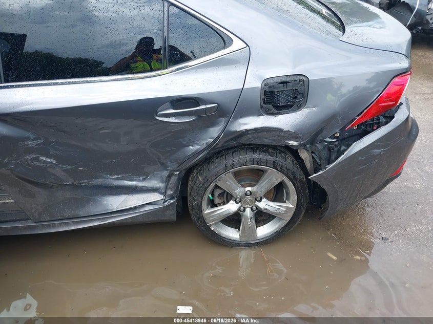 2014 Lexus Is VIN JTHBE1D20E5004750 IAAI salvage auction — LEFT SIDE, Salvage (Missouri), sold $4,400 on 2026-07-19 (photo 6)