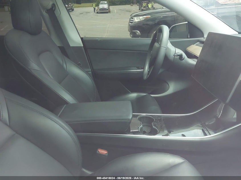 2021 Tesla Model y VIN 5YJYGDEE8MF085736 IAAI salvage auction — UNDERCARRIAGE, Salvage (North Carolina), sold $5,500 on 2026-07-23 (photo 5)