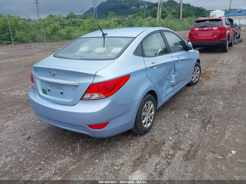 2013 Hyundai Accent VIN KMHCT4AE3DU430377 IAAI salvage auction — RIGHT SIDE, Salvage (Pennsylvania), sold $725 on 2026-07-07 (photo 4)