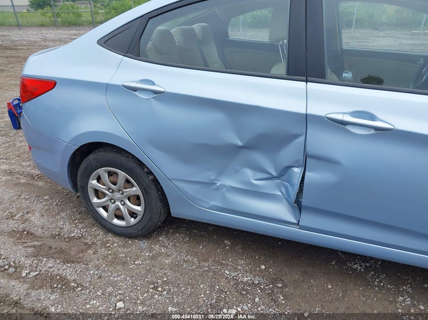 2013 Hyundai Accent VIN KMHCT4AE3DU430377 IAAI salvage auction — RIGHT SIDE, Salvage (Pennsylvania), sold $725 on 2026-07-07 (photo 6)
