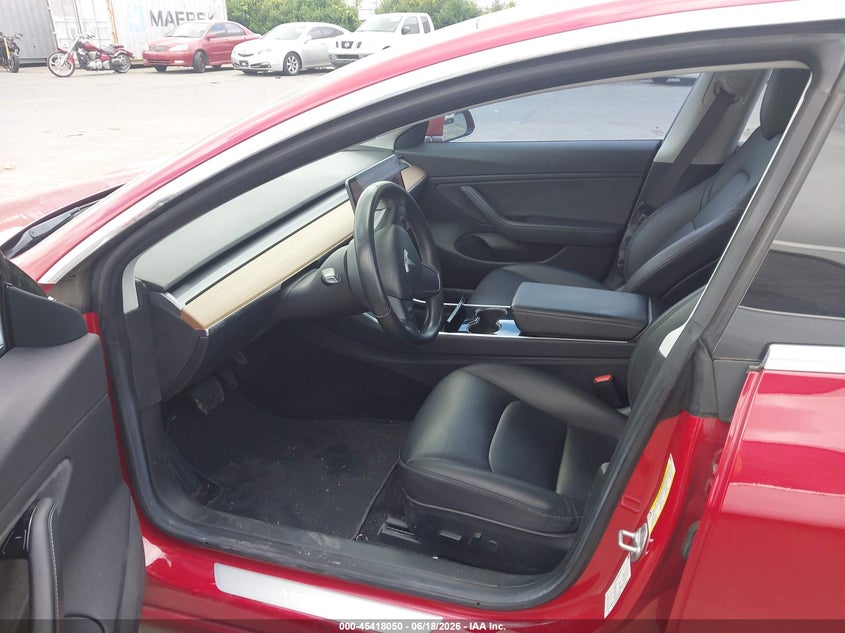 2018 Tesla Model 3 VIN 5YJ3E1EA5JF051678 IAAI salvage auction — RIGHT SIDE, Salvage (Idaho), sold $6,525 on 2026-07-16 (photo 5)