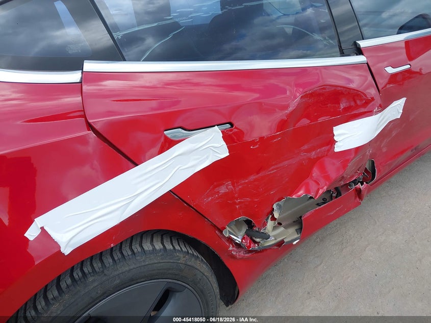 2018 Tesla Model 3 VIN 5YJ3E1EA5JF051678 IAAI salvage auction — RIGHT SIDE, Salvage (Idaho), sold $6,525 on 2026-07-16 (photo 6)