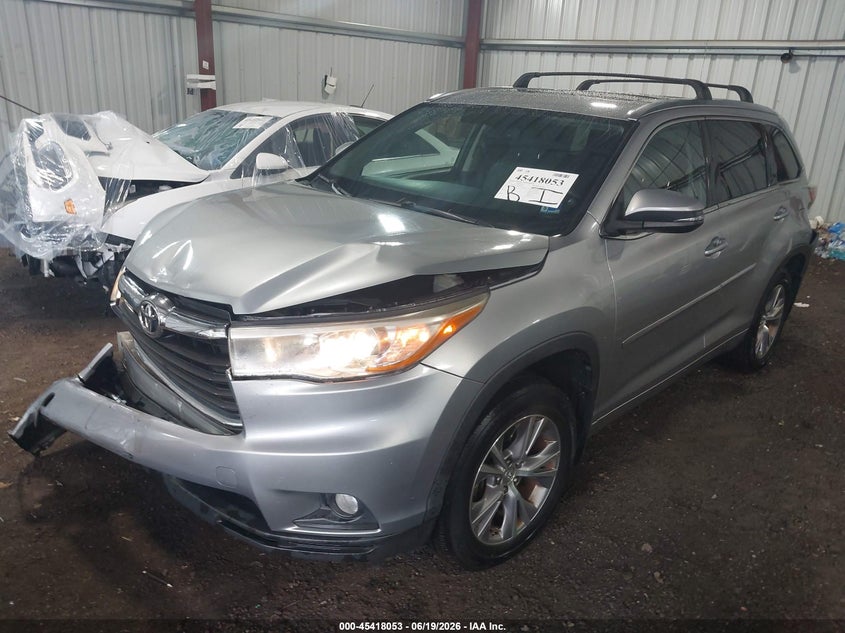 2015 Toyota Highlander VIN 5TDJKRFH5FS208011 IAAI salvage auction — FRONT END, Salvage (Virginia), sold $5,600 on 2026-07-30 (photo 2)