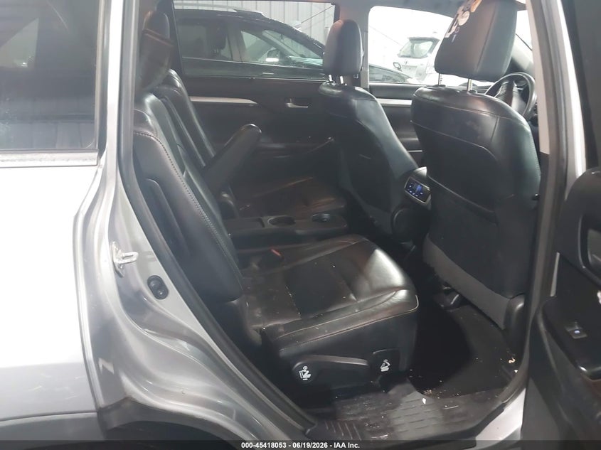2015 Toyota Highlander VIN 5TDJKRFH5FS208011 IAAI salvage auction — FRONT END, Salvage (Virginia), sold $5,600 on 2026-07-30 (photo 8)