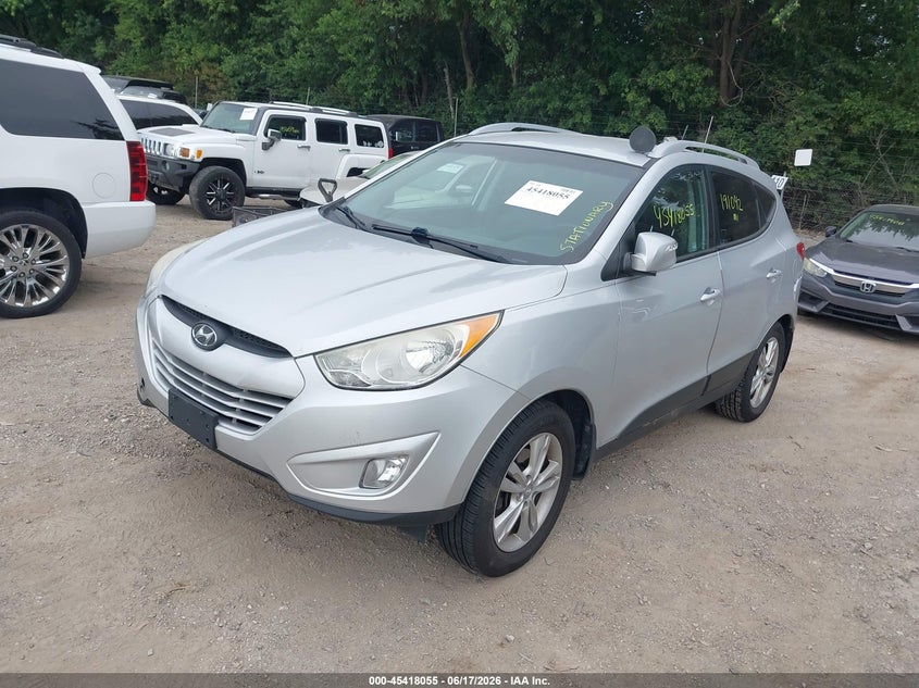 2013 Hyundai Tucson VIN KM8JU3AC0DU584557 IAAI salvage auction — NORMAL WEAR, Clear (Indiana), sold $1,425 on 2026-07-22 (photo 2)