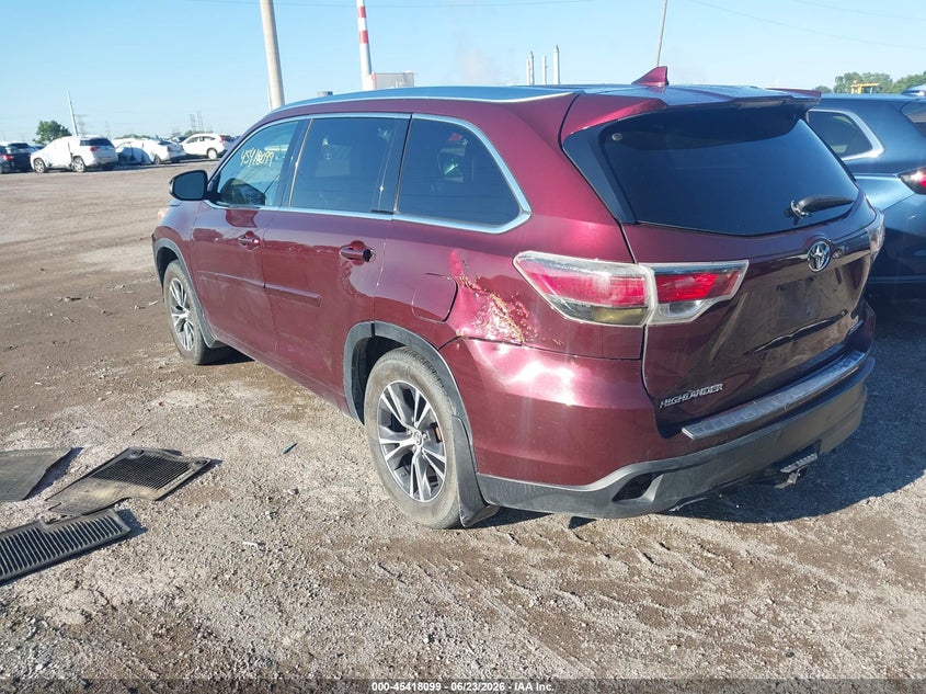 2016 Toyota Highlander VIN 5TDJKRFH9GS328315 IAAI salvage auction — FRONT & REAR, Salvage (Indiana), sold $6,400 on 2026-07-15 (photo 3)