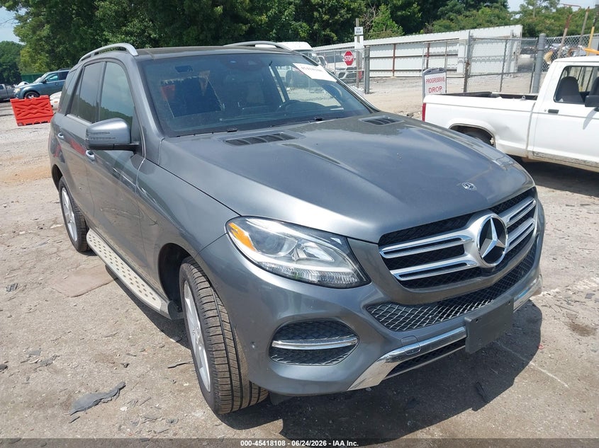 2018 Mercedes-benz Gle VIN 4JGDA5HB2JB087175 IAAI salvage auction — SIDE, Salvage Title, sold $9,800 on 2026-08-12 (photo 1)