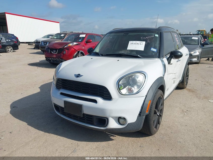 2011 Mini Cooper VIN WMWZC5C5XBWH99255 IAAI salvage auction — SIDE, Original (Texas), sold $25 on 2026-07-28 (photo 2)