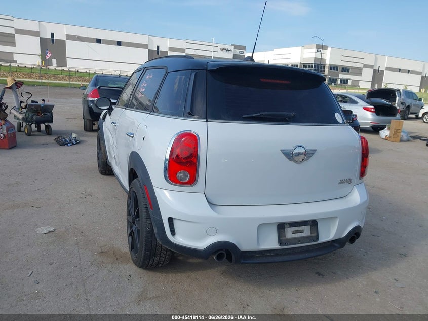 2011 Mini Cooper VIN WMWZC5C5XBWH99255 IAAI salvage auction — SIDE, Original (Texas), sold $25 on 2026-07-28 (photo 3)