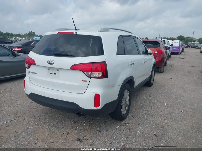 2015 Kia Sorento VIN 5XYKT4A61FG609272 IAAI salvage auction — NORMAL WEAR, Original (Texas), sold $1,525 on 2026-07-08 (photo 4)