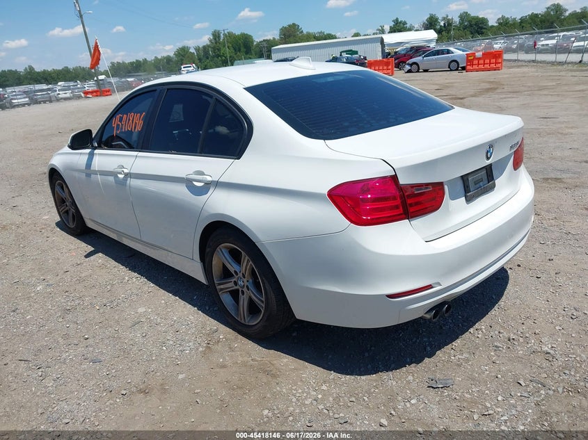 2012 BMW 3 series VIN WBA3A5C5XCF347316 IAAI salvage auction — NORMAL WEAR, Clear (Virginia), sold $1,900 on 2026-07-10 (photo 3)