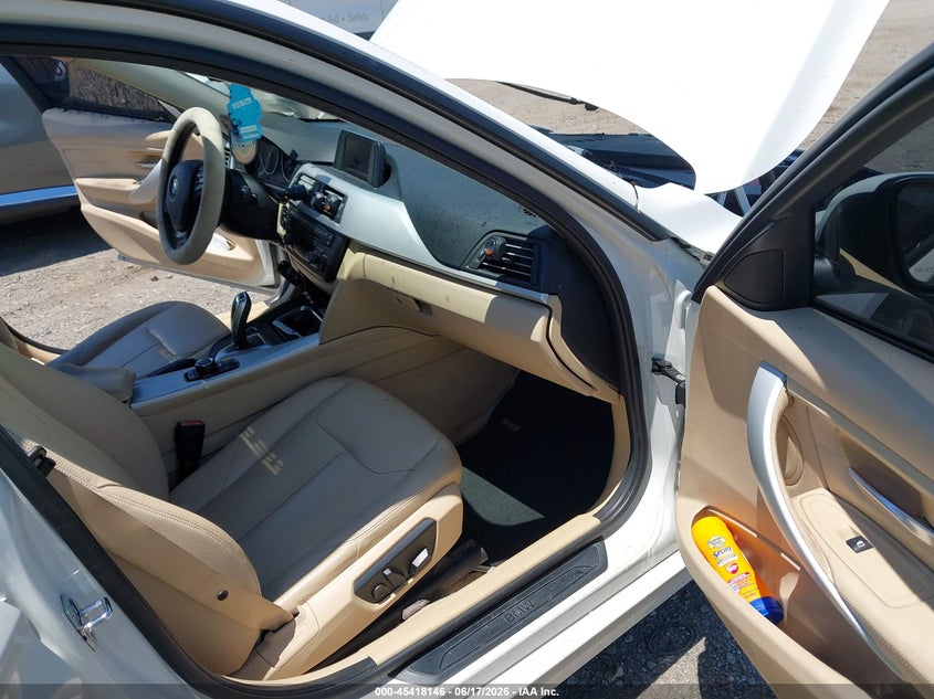 2012 BMW 3 series VIN WBA3A5C5XCF347316 IAAI salvage auction — NORMAL WEAR, Clear (Virginia), sold $1,900 on 2026-07-10 (photo 5)