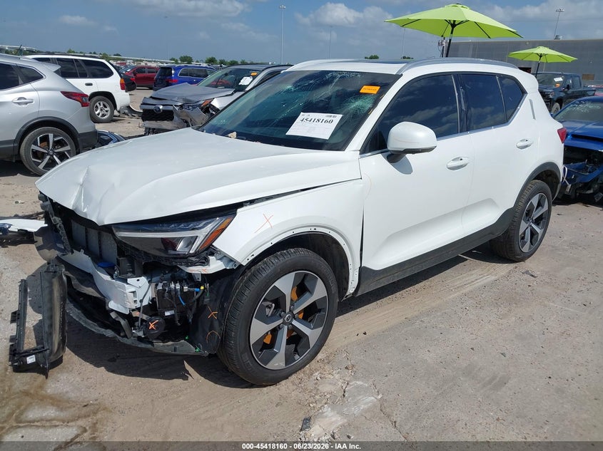 2025 Volvo Xc40 VIN YV4L12UE1S2602907 IAAI salvage auction — FRONT END, Original (Texas), sold $15,250 on 2026-08-13 (photo 2)