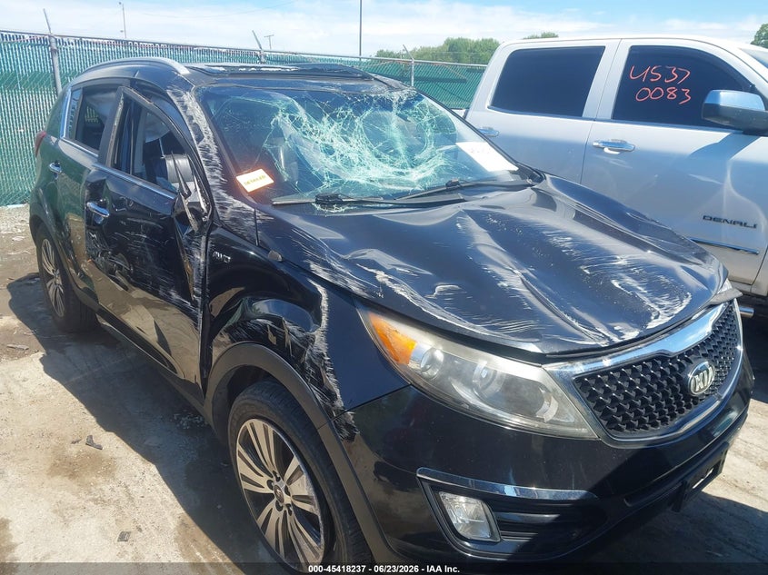2016 Kia Sportage VIN KNDPCCAC6G7832041 IAAI salvage auction — ROLLOVER, Salvage Title, sold $25 on 2026-07-28 (photo 6)