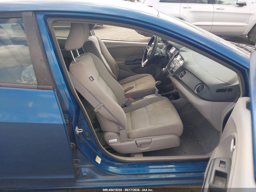 2012 Honda Insight VIN JHMZE2H55CS001429 IAAI salvage auction — NORMAL WEAR, Clear (Arkansas), sold $575 on 2026-07-15 (photo 5)