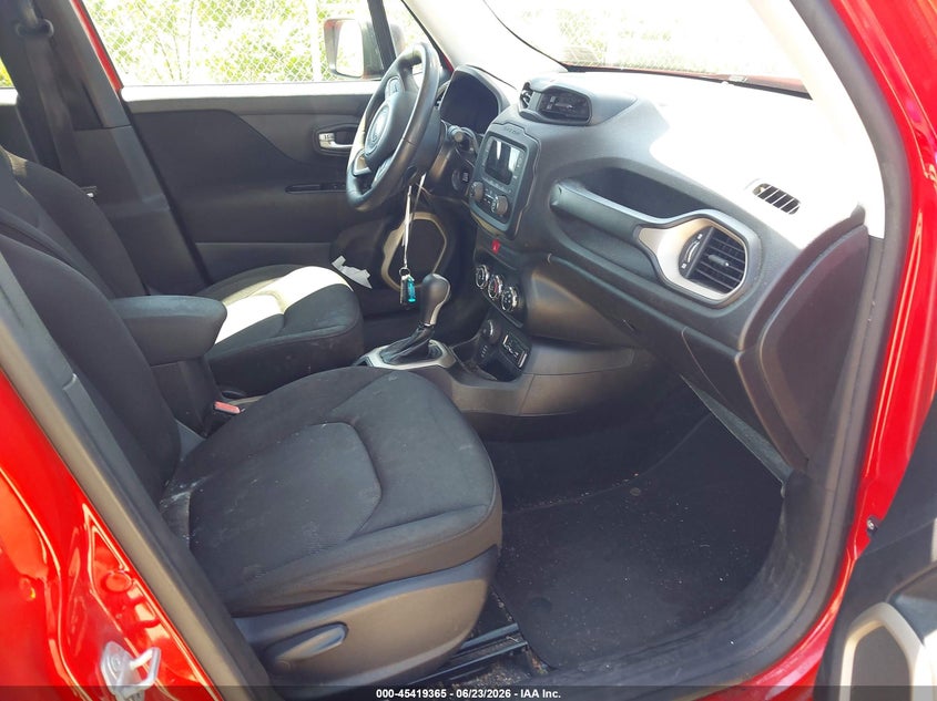 2017 Jeep Renegade VIN ZACCJBABXHPG20771 IAAI salvage auction — LEFT FRONT, Salvage (Pennsylvania), sold $1,300 on 2026-07-14 (photo 5)