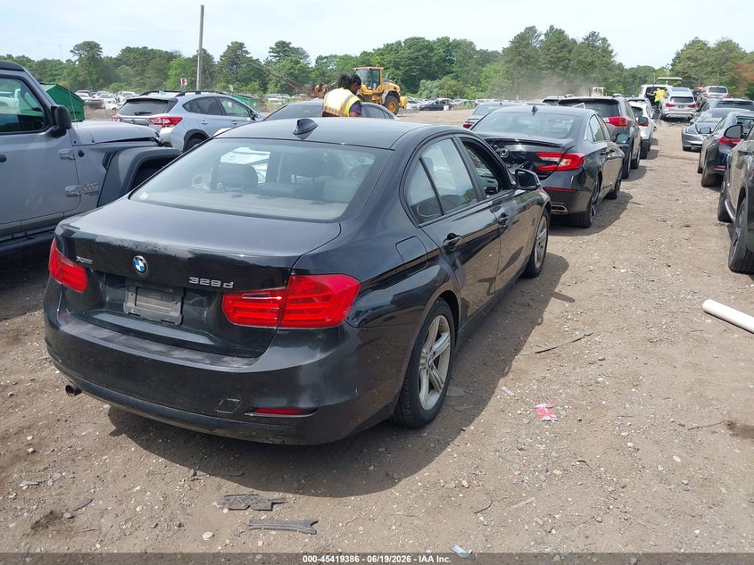 2014 BMW 3er VIN WBA3D5C57EKX97295 IAAI salvage auction — FRONT END, Mv-907A (New York), sold $1,100 on 2026-07-07 (photo 4)