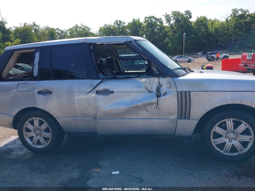 2007 Land rover RANGE ROVER VIN SALME15447A261469 IAAI salvage auction — SIDE, Salvage - Greater Than 75% (Maryland), sold $400 on 2026-07-15 (photo 6)