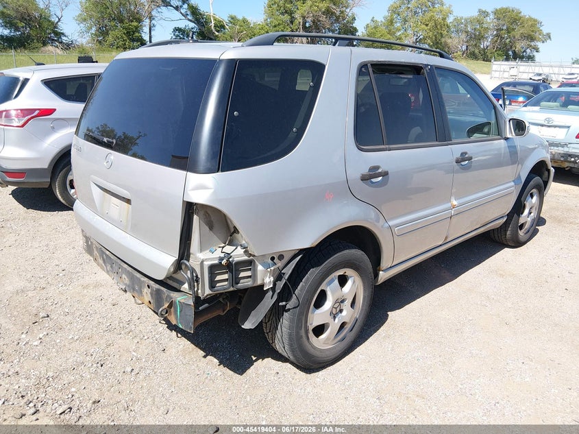2003 Mercedes-benz M-klasse VIN 4JGAB57E83A412965 IAAI salvage auction — REAR END, Certificate Of Title (Nebraska), sold $875 on 2026-07-09 (photo 4)