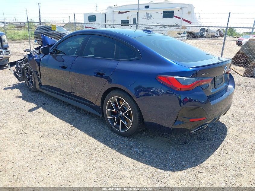 2022 BMW 4er VIN WBA13AW00NFM55294 IAAI salvage auction — FRONT END, Salvage Title, sold $9,400 on 2026-08-16 (photo 3)