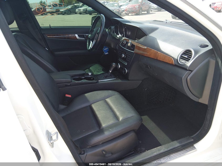 2012 Mercedes-benz C-klasse VIN WDDGF8BBXCR230189 IAAI salvage auction — FRONT END, Bill Of Sale (Colorado), sold $800 on 2026-07-28 (photo 5)
