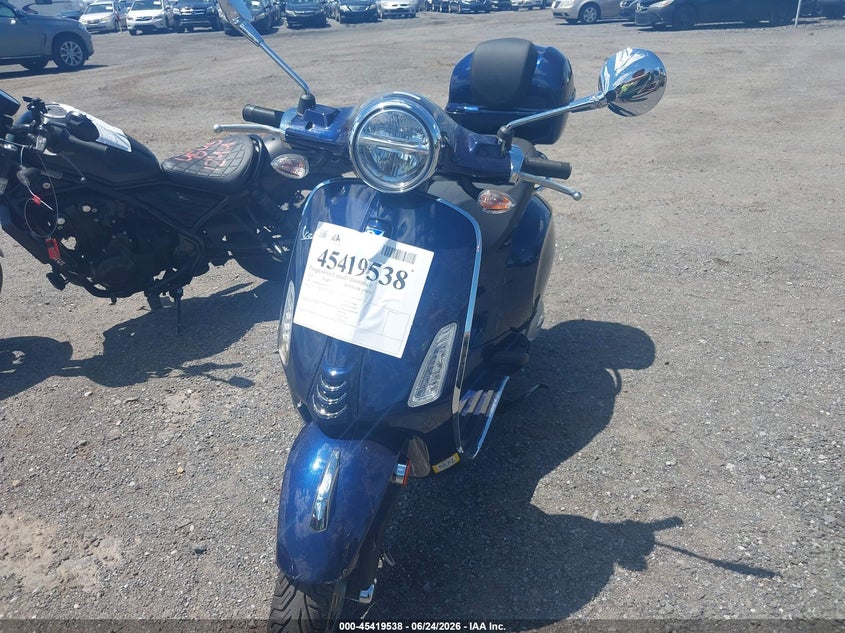 2025 Vespa - VIN ZAPMD18G1S5101727 IAAI salvage auction — FRONT END, Mv-907A (New York), sold $1,075 on 2026-07-14 (photo 5)