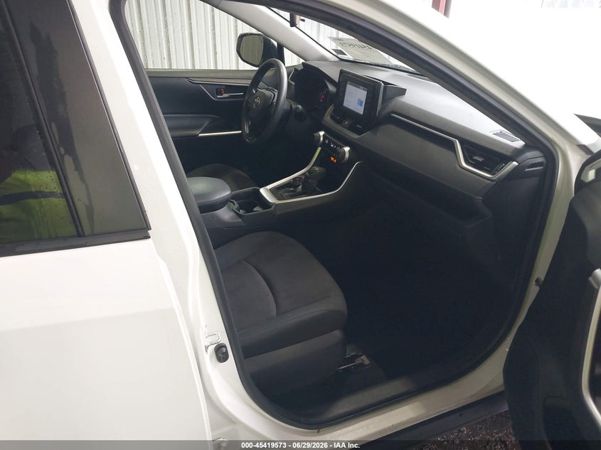2019 Toyota Rav 4 VIN JTMW1RFV4KJ014379 IAAI salvage auction — FRONT END, Salvage (Virginia), sold $13,500 on 2026-07-09 (photo 5)