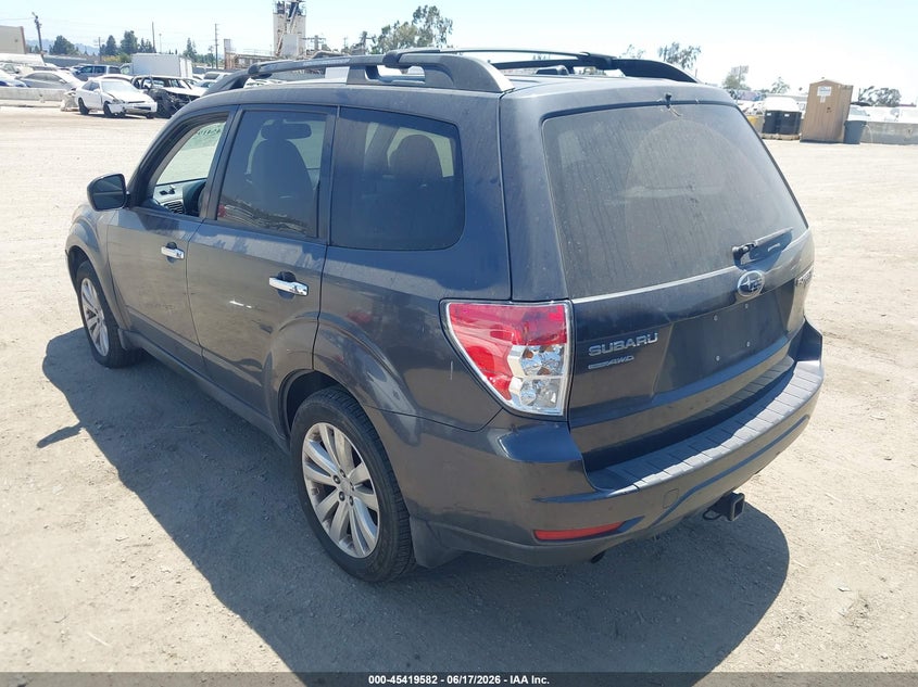 2013 Subaru Forester VIN JF2SHADC5DH405226 IAAI salvage auction — THEFT, Clear - Dealer Only (California), sold $275 on 2026-07-22 (photo 3)