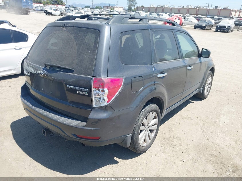 2013 Subaru Forester VIN JF2SHADC5DH405226 IAAI salvage auction — THEFT, Clear - Dealer Only (California), sold $275 on 2026-07-22 (photo 4)