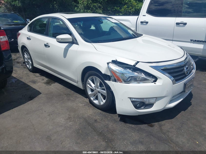2013 Nissan Altima VIN 1N4AL3AP4DC119186 IAAI salvage auction — RIGHT FRONT, Salvage (North Carolina), sold $525 on 2026-07-10 (photo 1)