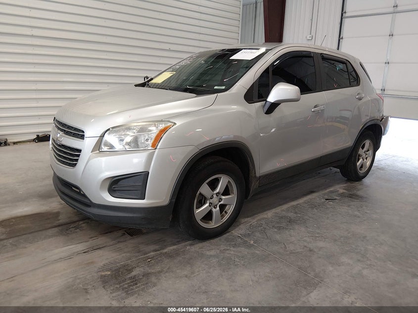 2016 Chevrolet Trax VIN 3GNCJNSB1GL263141 IAAI salvage auction — REAR END, Salvage Title, sold $600 on 2026-07-31 (photo 2)