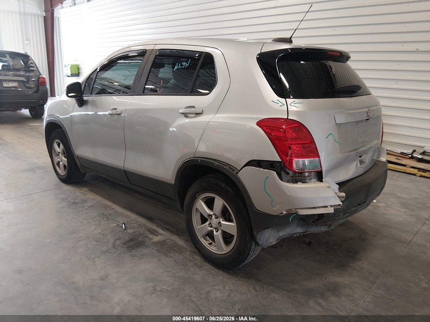 2016 Chevrolet Trax VIN 3GNCJNSB1GL263141 IAAI salvage auction — REAR END, Salvage Title, sold $600 on 2026-07-31 (photo 3)