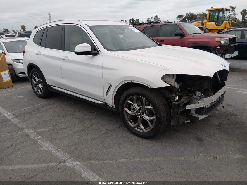 2021 BMW X3 VIN 5UXTY3C05M9D79213 IAAI salvage auction — LEFT FRONT, Salvage (California), sold $9,925 on 2026-07-27 (photo 1)
