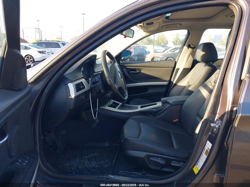 2007 BMW 3 series VIN WBAVA33507KX83747 IAAI salvage auction — SIDE, Salvage Certificate (California), sold $525 on 2026-07-10 (photo 5)