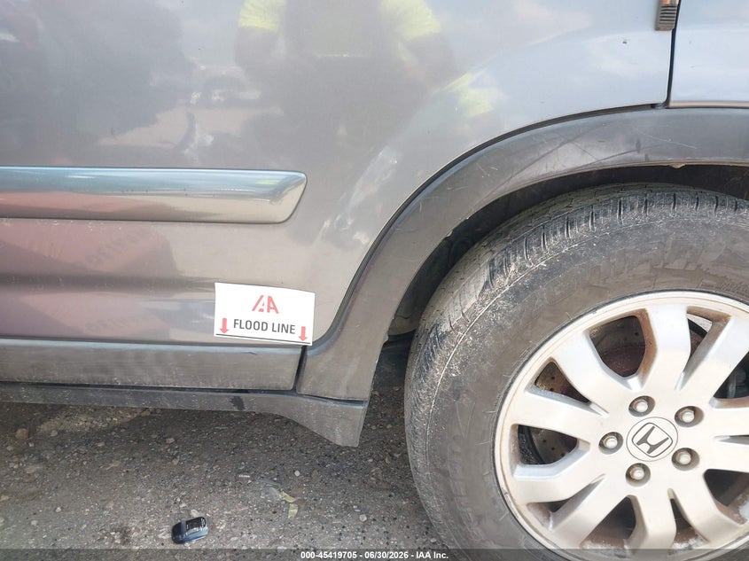 2006 Honda Cr-v VIN SHSRD78906U439290 IAAI salvage auction — WATER/FLOOD, Salvage (Texas), sold $425 on 2026-07-23 (photo 6)