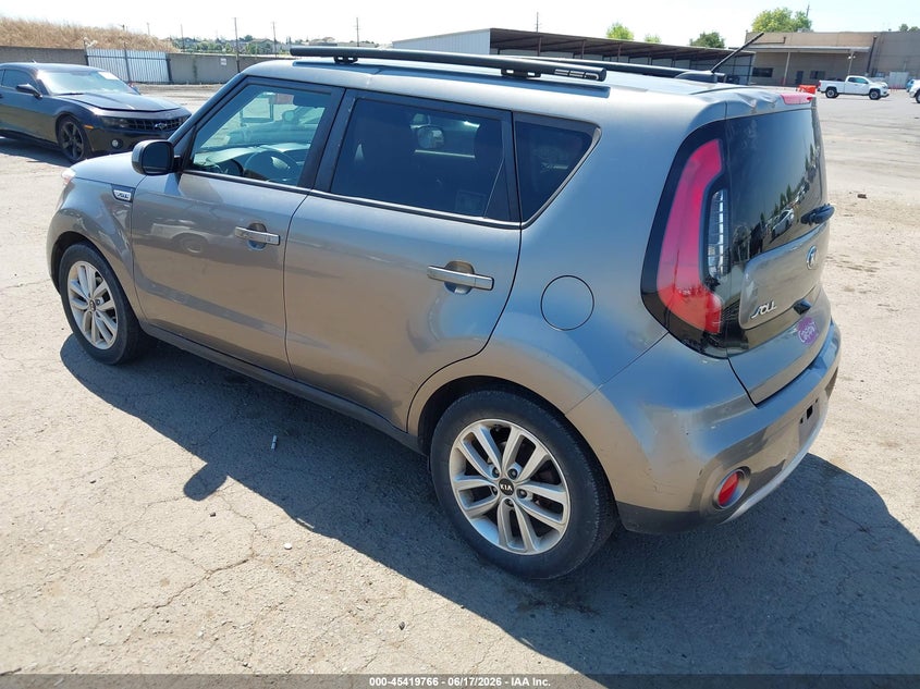 2018 Kia Soul VIN KNDJP3A5XJ7530478 IAAI salvage auction — NORMAL WEAR, Salvage Title - Dealer (California), sold $1,575 on 2026-07-22 (photo 3)