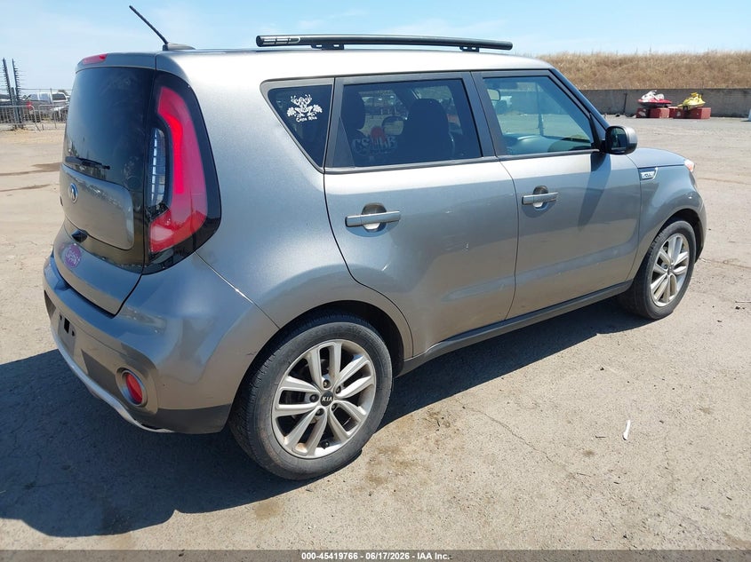 2018 Kia Soul VIN KNDJP3A5XJ7530478 IAAI salvage auction — NORMAL WEAR, Salvage Title - Dealer (California), sold $1,575 on 2026-07-22 (photo 4)