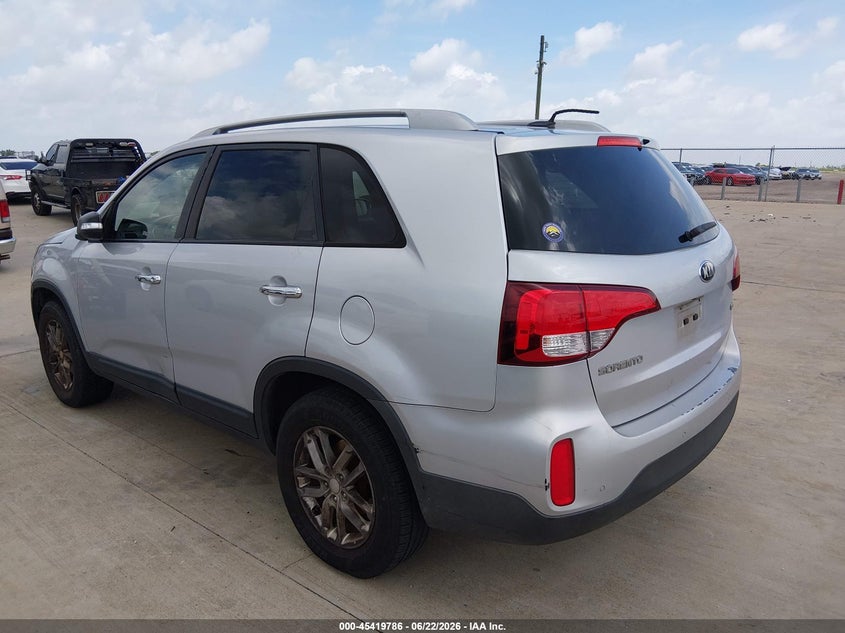 2014 Kia Sorento VIN 5XYKT3A69EG523300 IAAI salvage auction — RIGHT SIDE, Original (Texas), sold $975 on 2026-07-31 (photo 3)