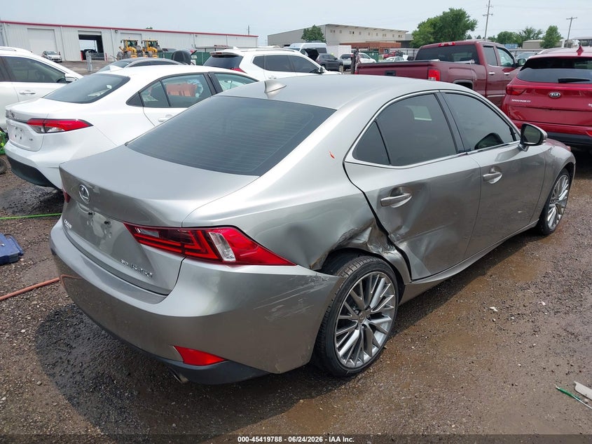 2014 Lexus Is VIN JTHCF1D26E5010697 IAAI salvage auction — SIDE, Clear (Oklahoma), sold $3,750 on 2026-07-28 (photo 4)