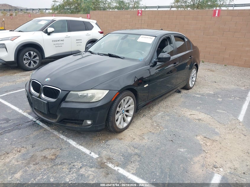 2011 BMW 3 series VIN WBAPH7C52BA801921 IAAI salvage auction — NORMAL WEAR, Clear (California), sold $425 on 2026-07-22 (photo 2)