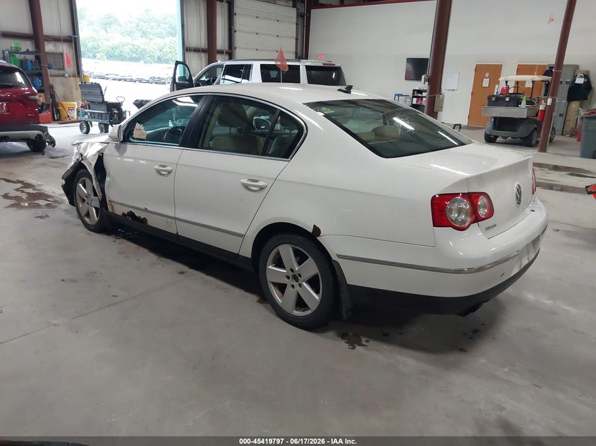2007 Volkswagen Passat VIN WVWAK73C07P137261 IAAI salvage auction — LEFT FRONT, Clear (Michigan), sold $525 on 2026-07-20 (photo 3)