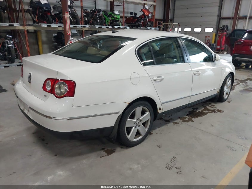2007 Volkswagen Passat VIN WVWAK73C07P137261 IAAI salvage auction — LEFT FRONT, Clear (Michigan), sold $525 on 2026-07-20 (photo 4)